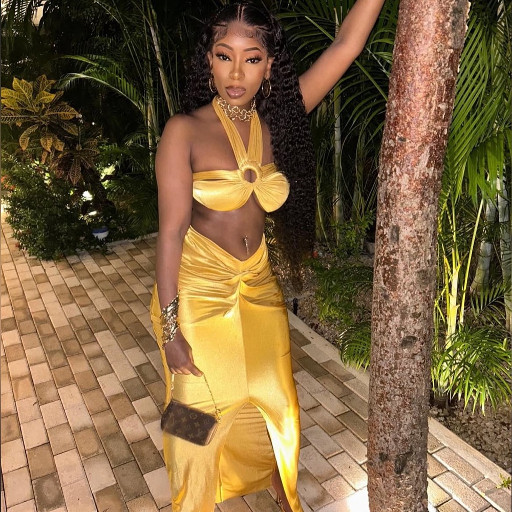 Elegant Gold Maxi Skirt